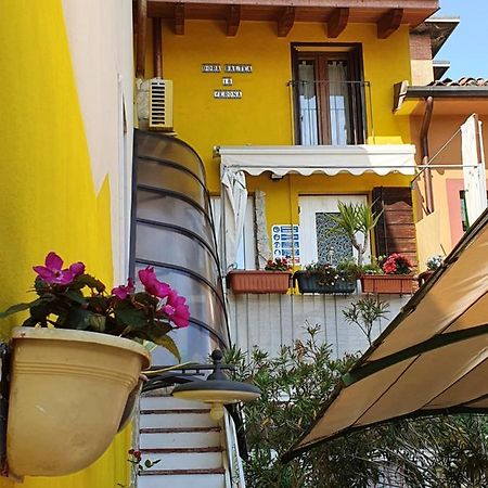 Dora Baltea Monolocale Primo Piano Mansarda Secondo Piano Верона Экстерьер фото